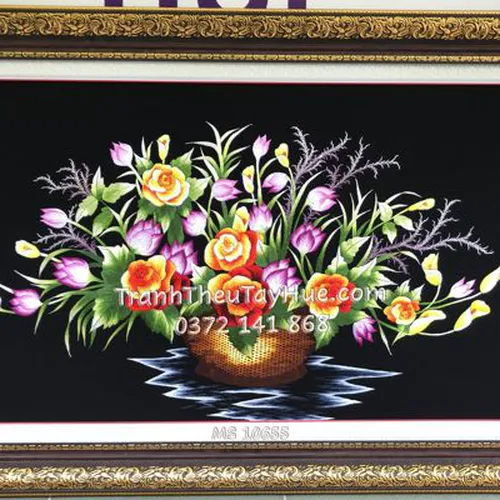 Tranh Thêu Hoa Hồng: Biểu Tượng Tình Yêu Và Sự Kính Trọng