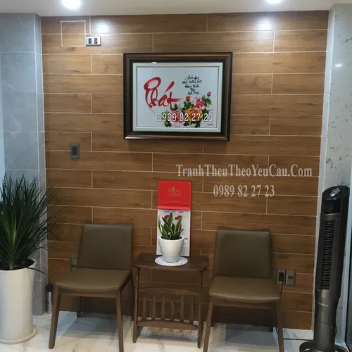 Tranh thêu Hoa mẫu đơn chữ Phát của khách hàng ở quận Tân Bình, TP.HCM