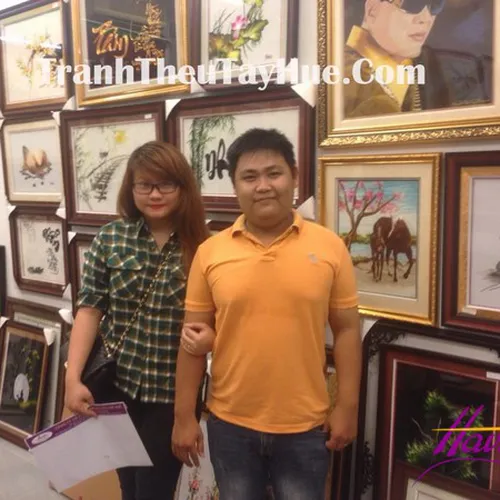 Thực Hiện Tác Phẩm Tranh Thêu Phong Cảnh Làng Quê Mã Số 2014 Và Tranh Thêu Cành Tre Mã Số 2013, Khách Hàng Ở Mỹ