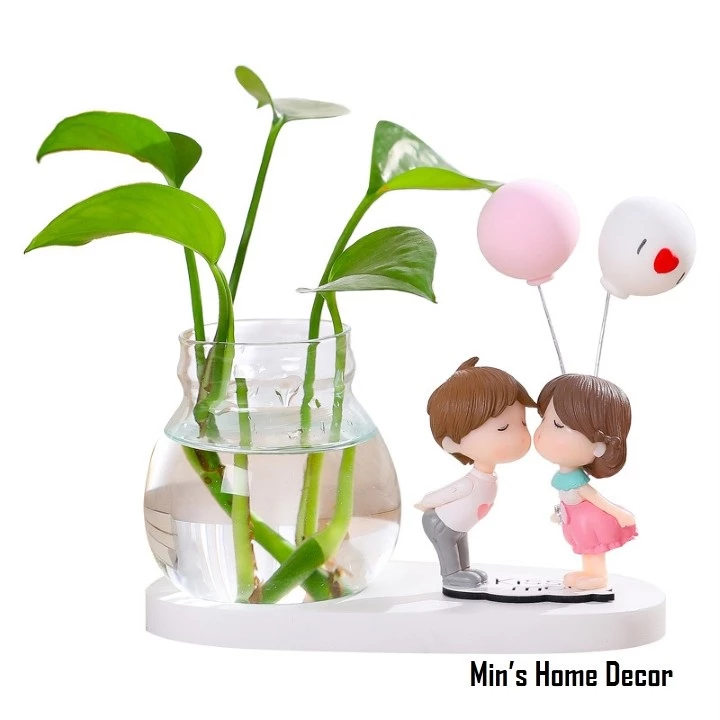 Không cần đất, chỉ cần nước và một chiếc chậu hoa đẹp thủy sinh. Không cần đất, chỉ cần nước và một chiếc chậu hoa đẹp thủy sinh.