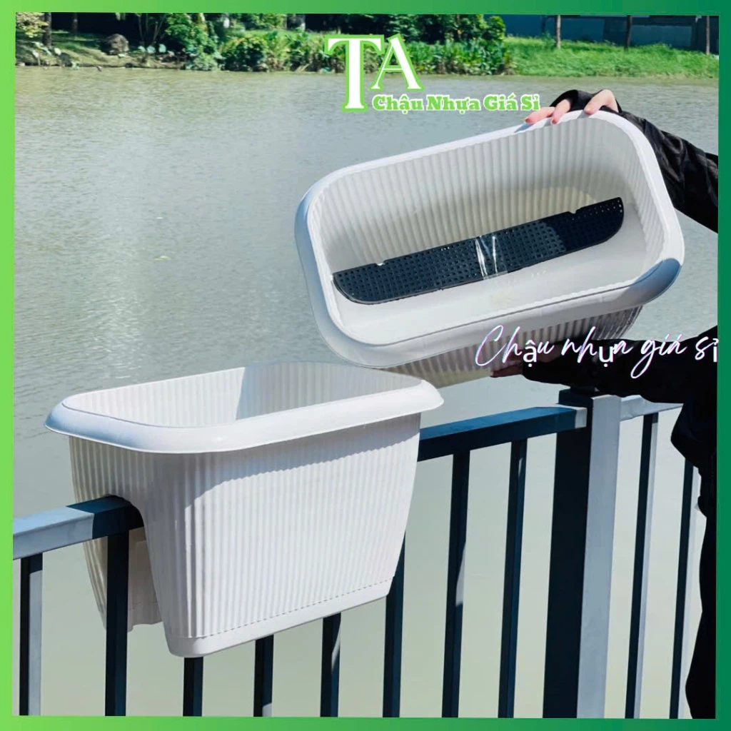 Tận hưởng vườn rau sạch tại gia cùng chậu trồng cây ban công đa năng. Tận hưởng vườn rau sạch tại gia cùng chậu trồng cây ban công đa năng.