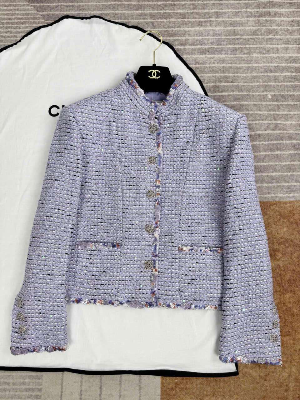 Áo Tweed Chanel Sequin Màu Tím Cao Cấp Tuyển Chọn Áo Tweed Chanel Sequin Màu Tím Cao Cấp Tuyển Chọn