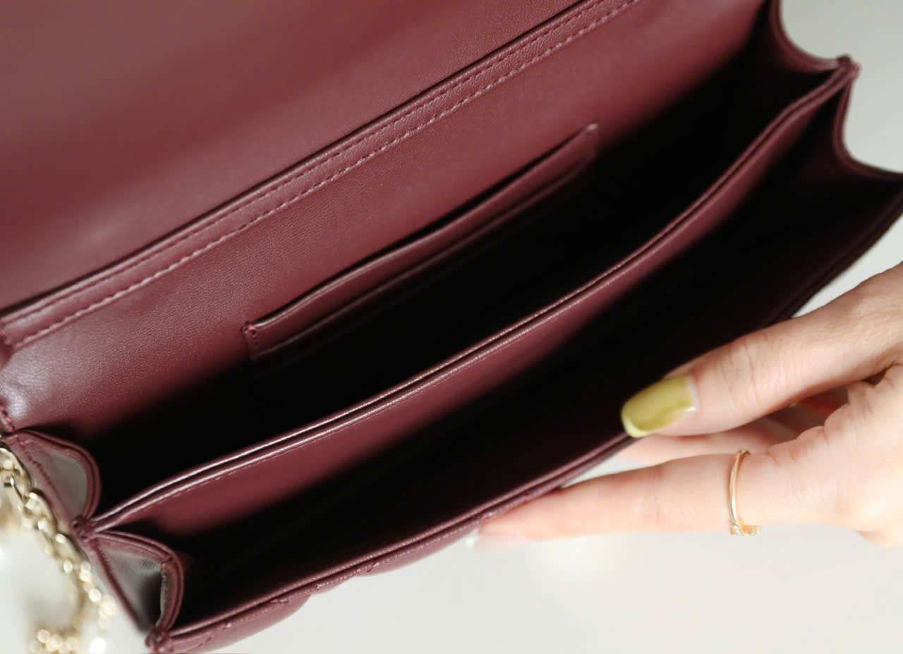 Bên Trong Túi Xách My Dior Woc Nhiều Ngăn Tiện Lợi Bên Trong Túi Xách My Dior Woc Nhiều Ngăn Tiện Lợi