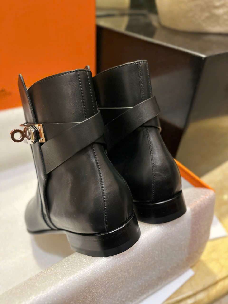 Boot Hermes Kelly Da Bo Y Cao Cap De Phoi Do Mua Lanh Boot Hermes Kelly Da Bo Y Cao Cap De Phoi Do Mua Lanh