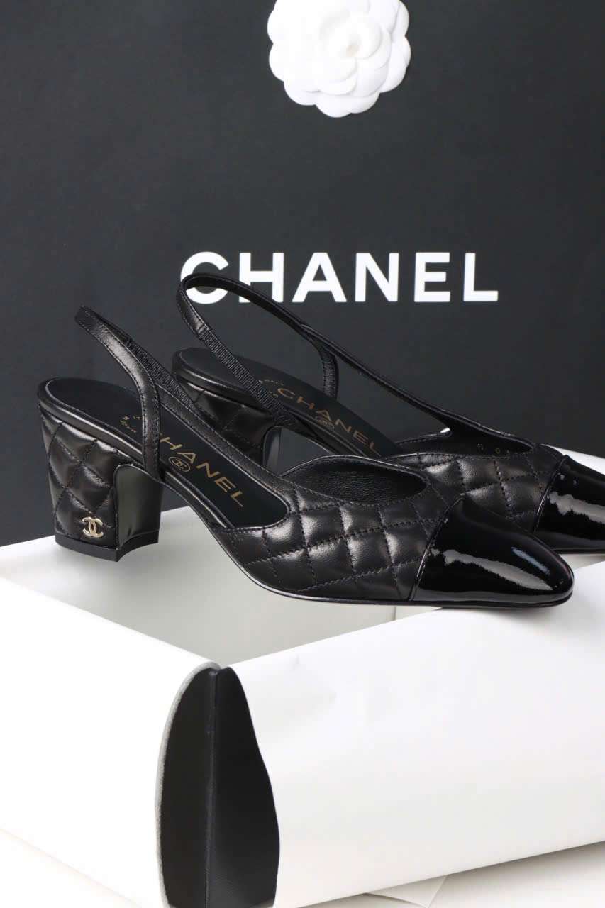 Giày Chanel Slingback Hở Gót Đen Da Thật Hà Nội Giày Chanel Slingback Hở Gót Đen Da Thật Hà Nội