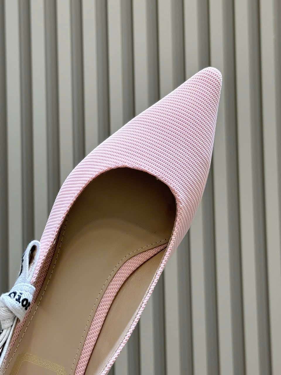 Giày Jadior Hồng Anh Đào Gót 6.5cm Cao Cấp Công Sở Giày Jadior Hồng Anh Đào Gót 6.5cm Cao Cấp Công Sở