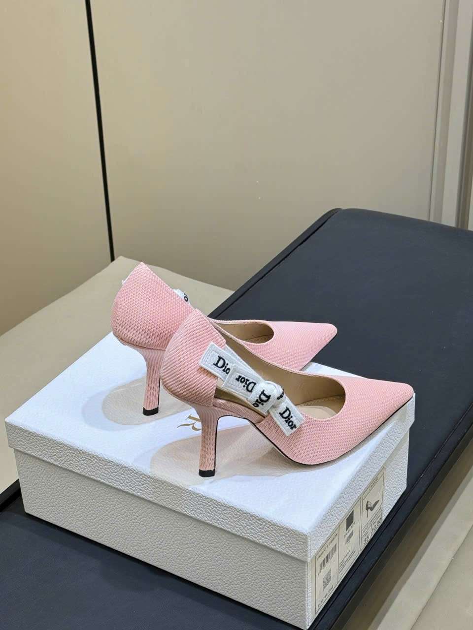 Giày Jadior Hồng Anh Đào Gót 9.5cm Tuyển Chọn Dự Tiệc Giày Jadior Hồng Anh Đào Gót 9.5cm Tuyển Chọn Dự Tiệc