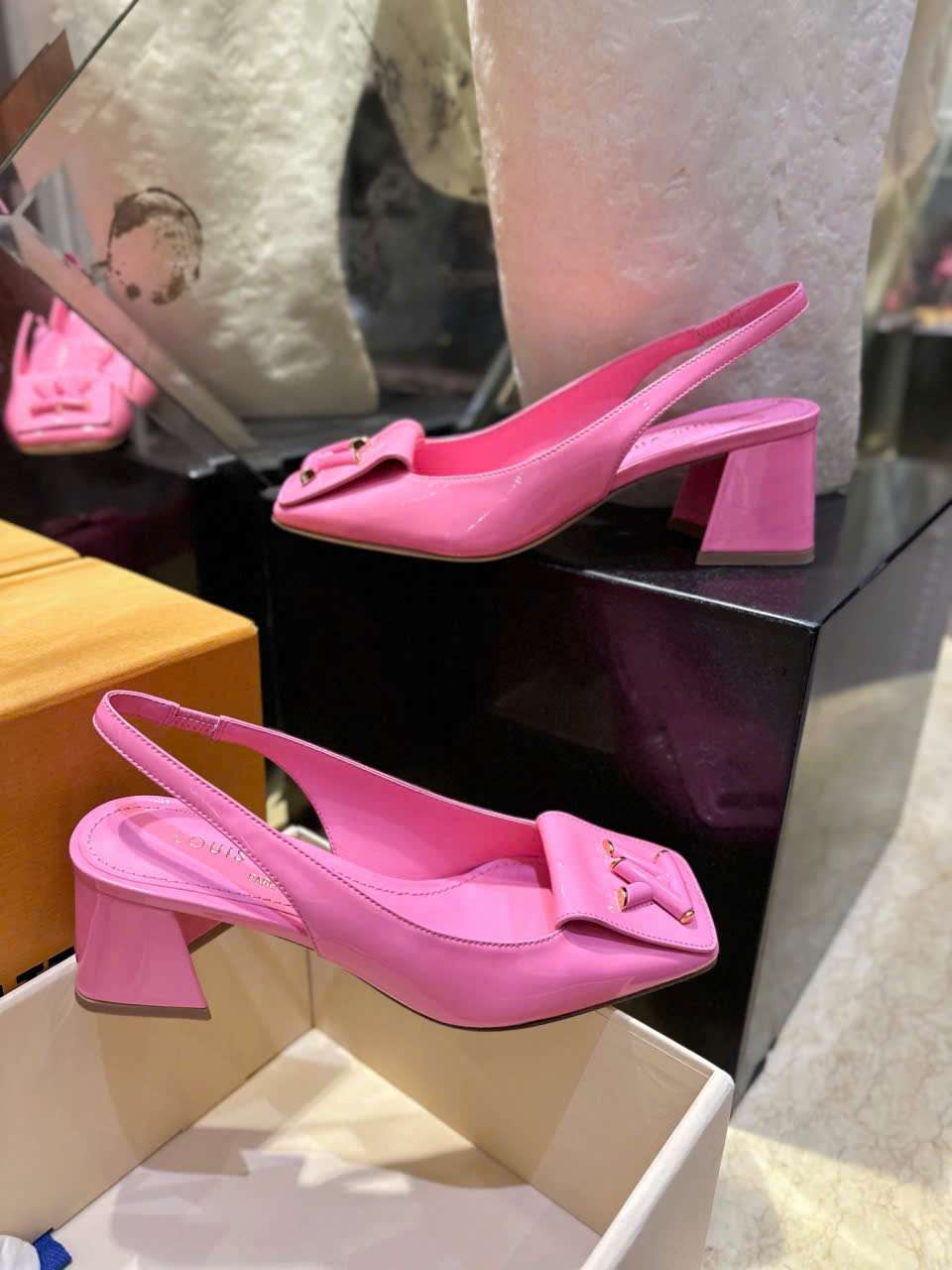 giày louis vuitton nữ cao cấp giày louis vuitton nữ cao cấp