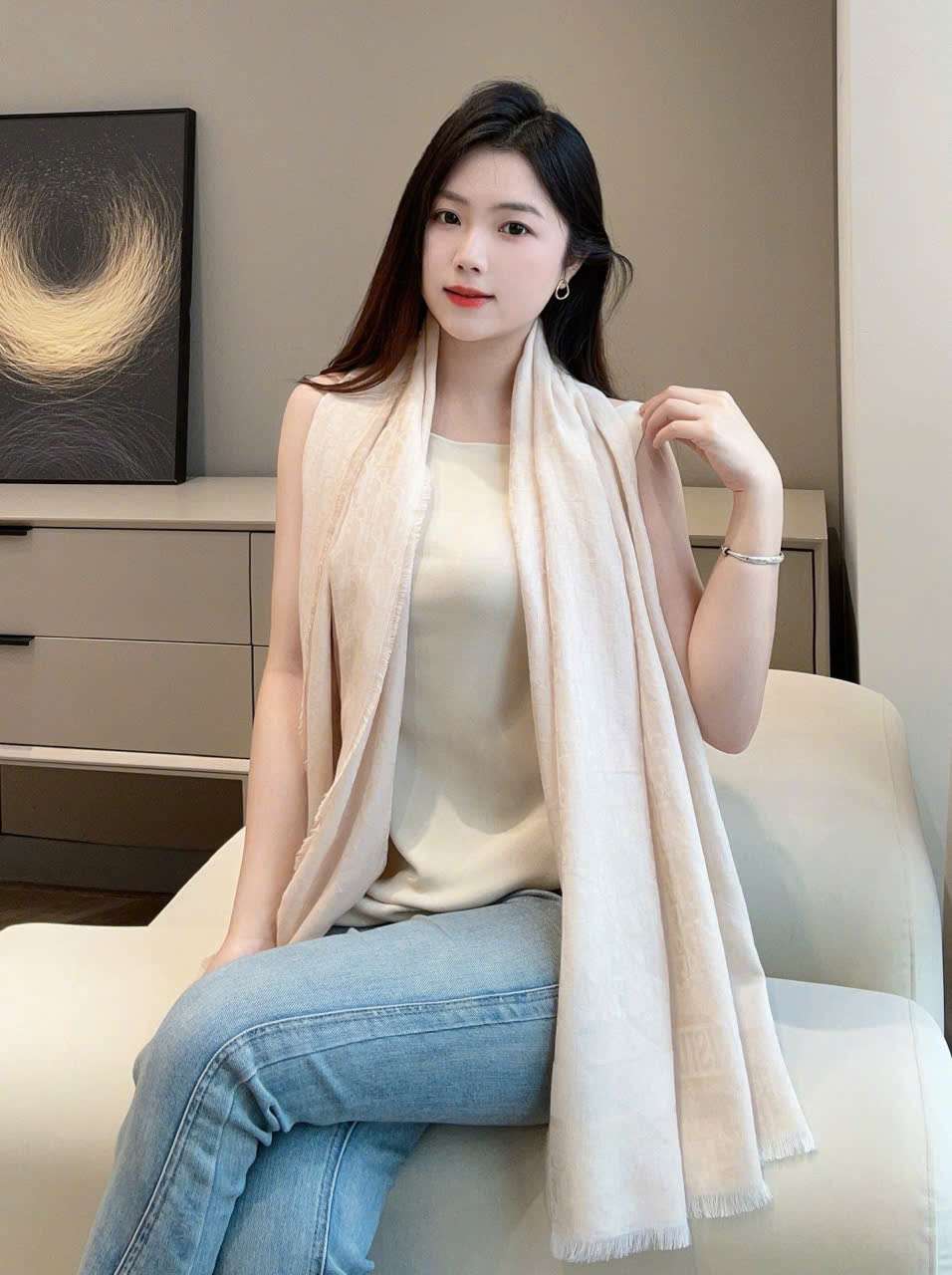 Khăn Dior nữ họa tiết Oblique bản lớn mềm nhẹ thanh lịch Khăn Dior nữ họa tiết Oblique bản lớn mềm nhẹ thanh lịch
