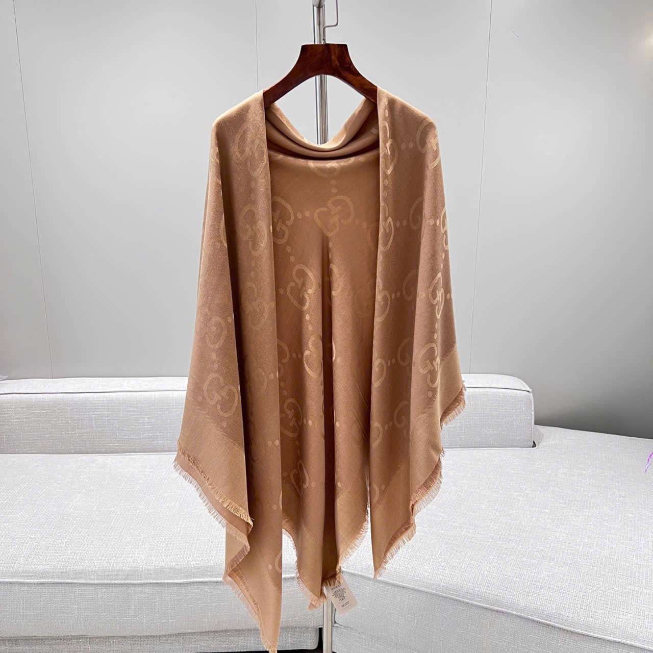 khăn quàng Gucci luxury phong cách cá tính nổi bật khăn quàng Gucci luxury phong cách cá tính nổi bật