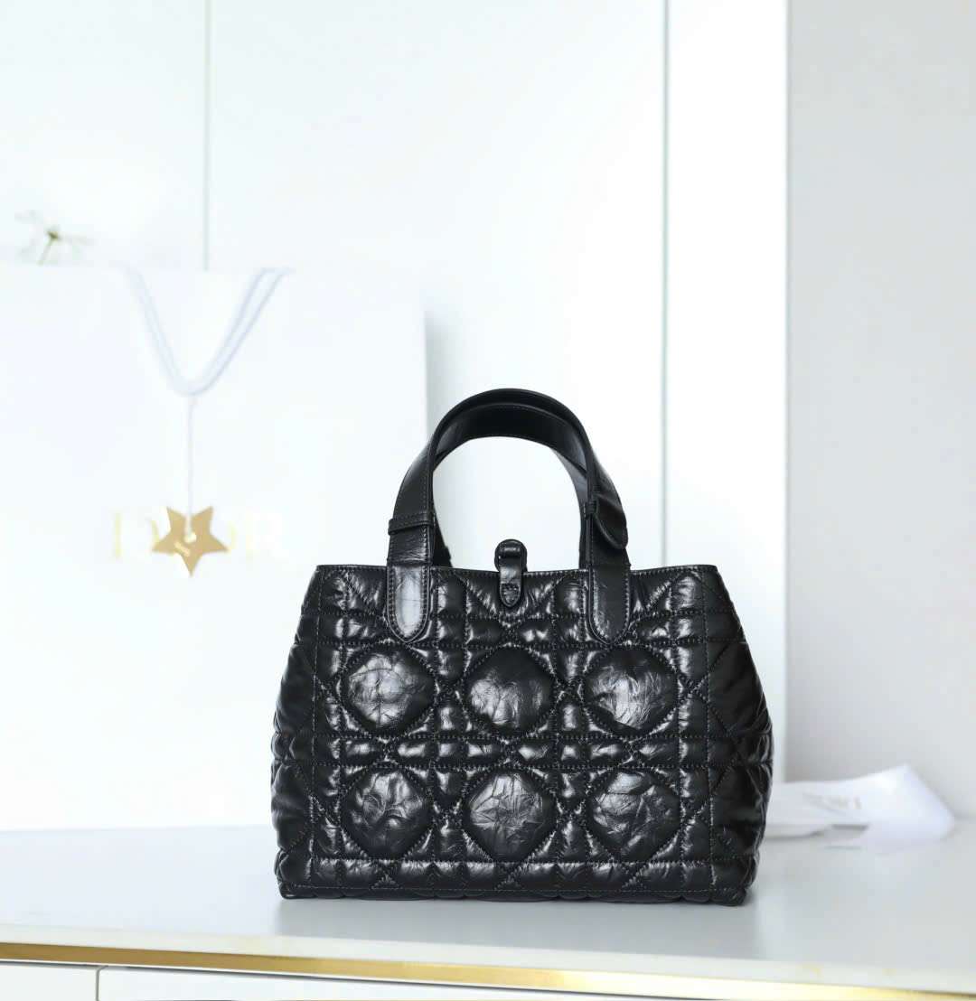 Mặt Sau Túi Xách Dior Toujours Da Bò Tuyển Chọn Mặt Sau Túi Xách Dior Toujours Da Bò Tuyển Chọn