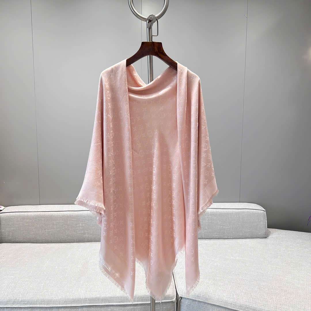 Những mẫu khăn silk Louis vuitton được tuyển chọn cao cấp nhất Những mẫu khăn silk Louis vuitton được tuyển chọn cao cấp nhất