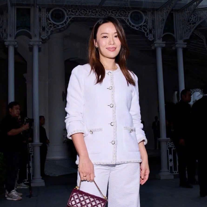 Áo Khoác Tweed Chanel Màu Trắng Cao Cấp Thanh Lịch Phong Cách Paris