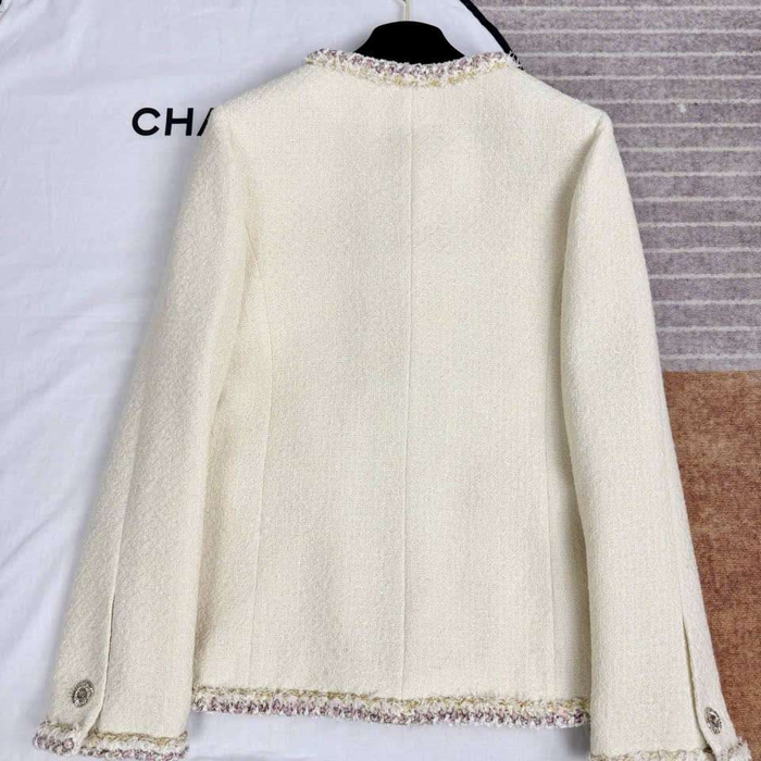 Mặc Đi Tiệc Nhẹ Nhàng Hơn Với Áo Tweed Chanel Vip 1:1 Tại TPHCM