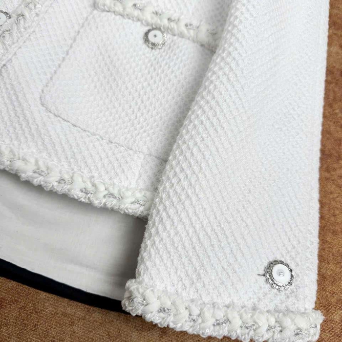 Áo Khoác Tweed Chanel Màu Trắng Cao Cấp Thanh Lịch Phong Cách Paris