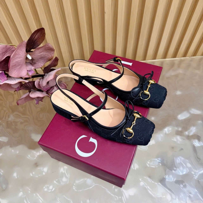 Dép Sandal Gucci Đế Thấp Hợp Đi Làm Đi Chơi