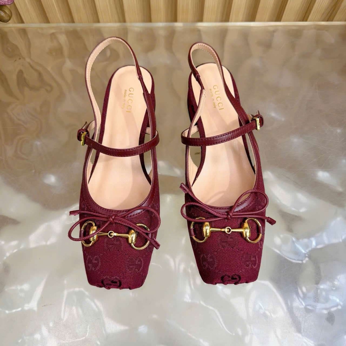 Dép Sandal Gucci Đế Thấp Hợp Đi Làm Đi Chơi