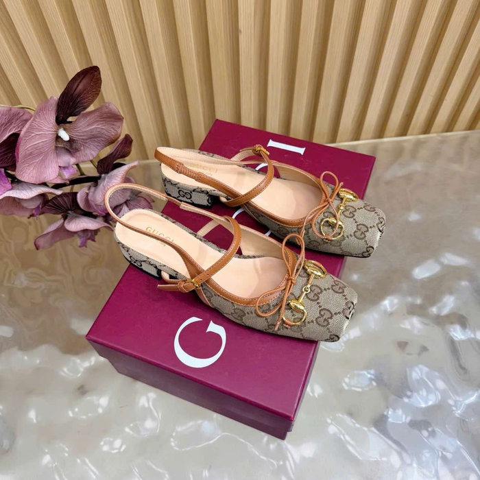 Dép Sandal Gucci Đế Thấp Hợp Đi Làm Đi Chơi