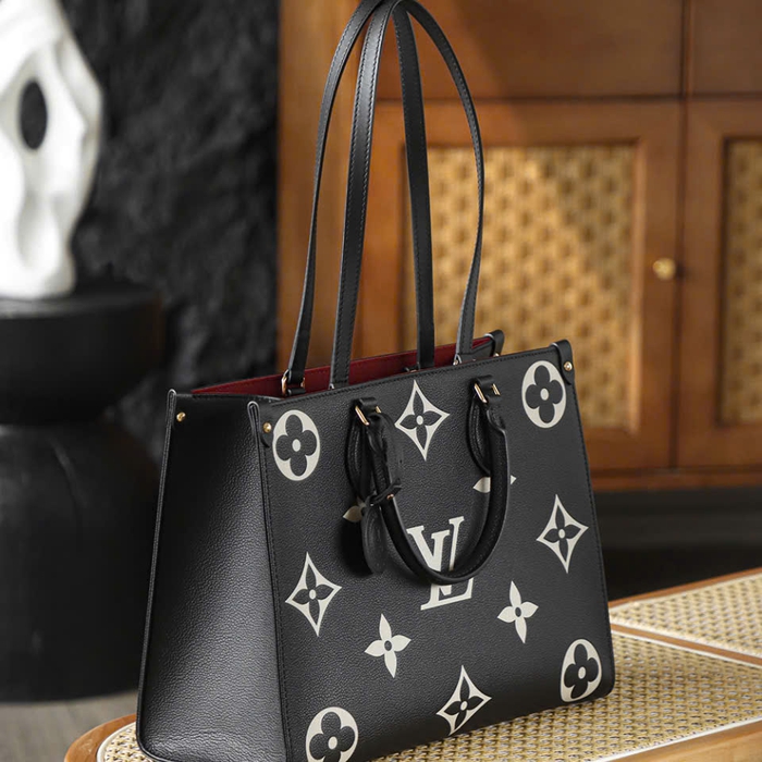 Túi Louis Vuitton Onthego Màu Đen Size 35 Dùng Cho Chuyến Đi Dài