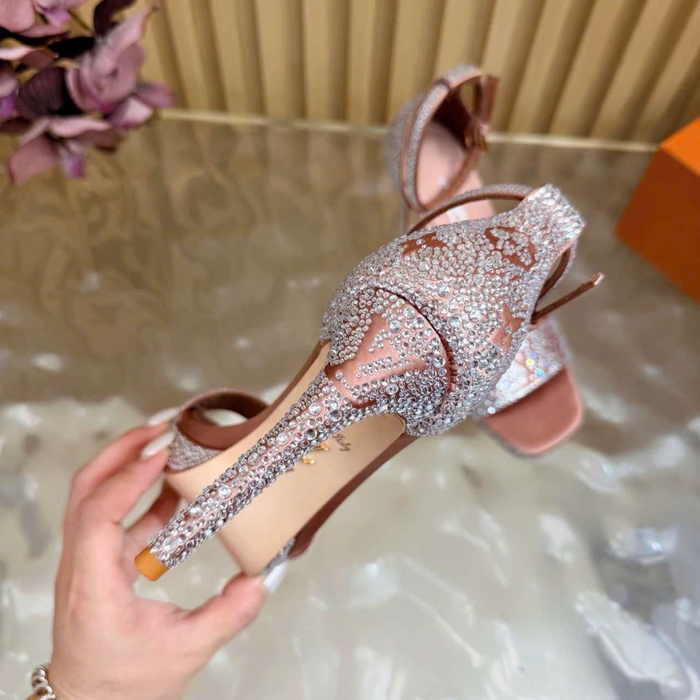 Shop Giày Sandal LV Đính Đá Siêu Cấp Tại Cần Thơ Tôn Dáng Khi Đi Tiệc