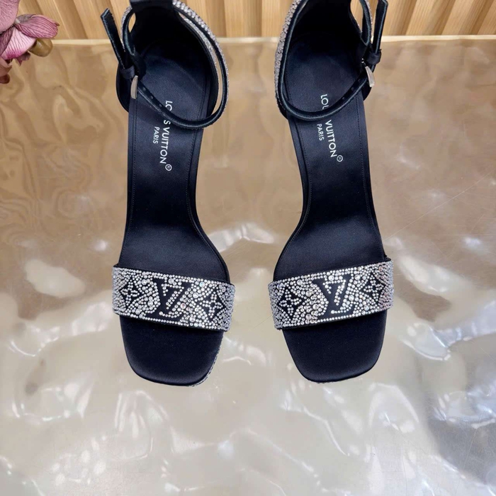 Shop Giày Sandal LV Đính Đá Siêu Cấp Tại Cần Thơ Tôn Dáng Khi Đi Tiệc