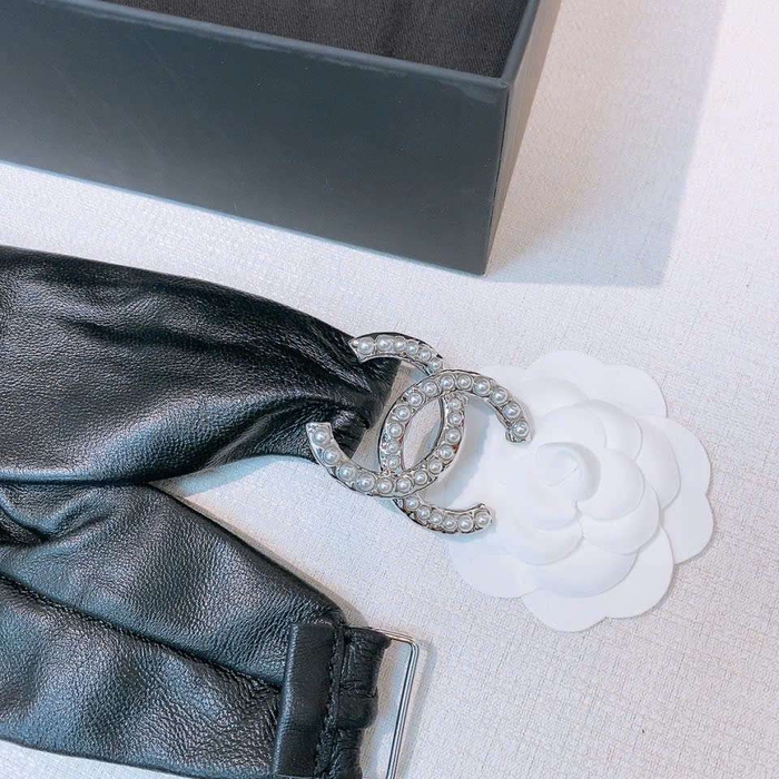 Thắt Lưng Chanel Cao Cấp Da Cừu Khóa Đính Ngọc Trai Sang Trọng