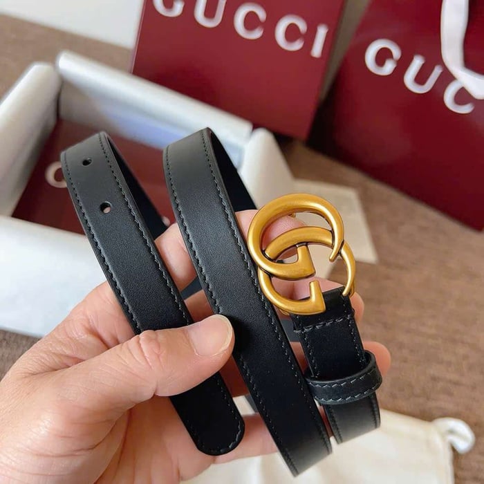 Thắt Lưng Gucci Màu Đen Da Bê Khóa Vàng Thanh Lịch Cho Nữ