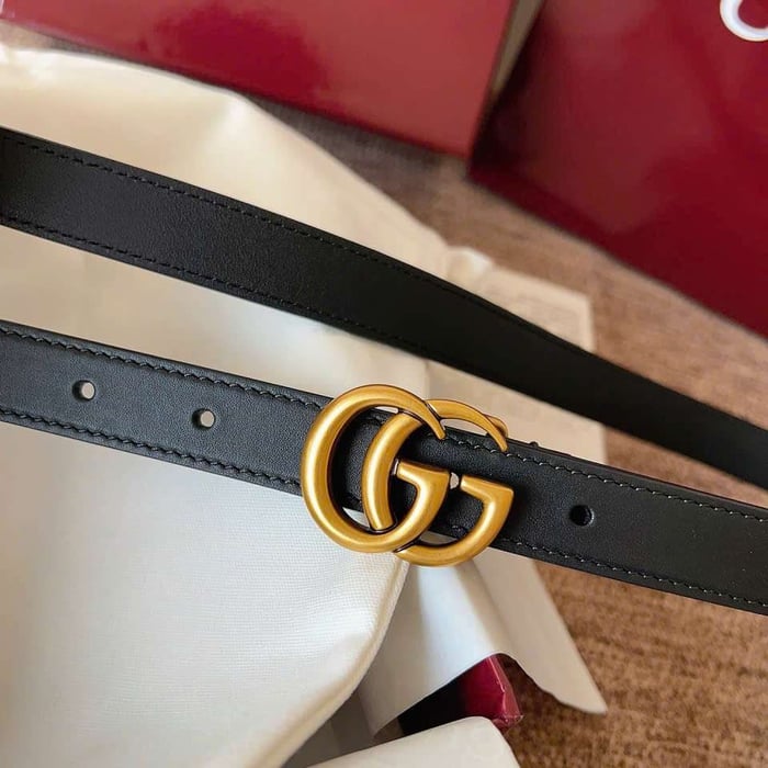 Thắt Lưng Gucci Màu Đen Da Bê Khóa Vàng Thanh Lịch Cho Nữ