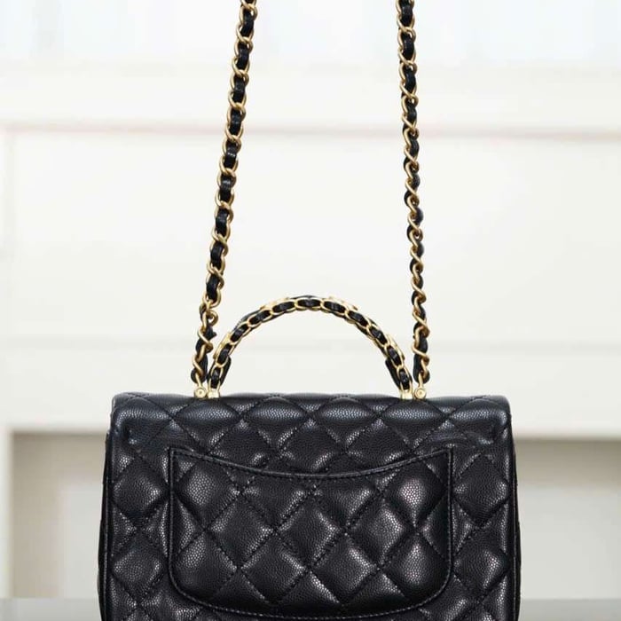 Túi Xách Chanel 25B Classic Flap Mini Màu Đen Không Bị Lỗi Thời Khi Sử Dụng