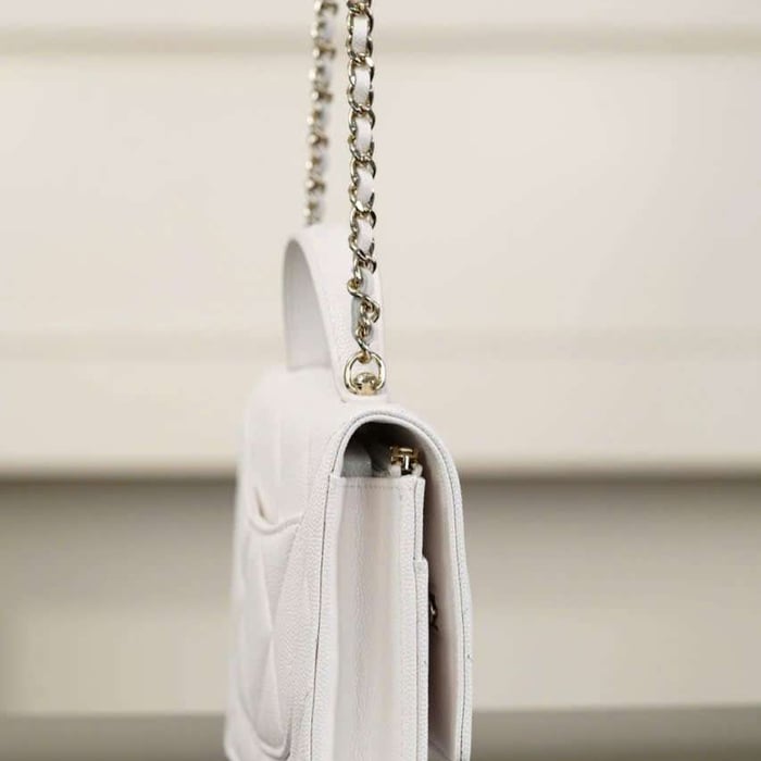 Túi Chanel Woc 25k Màu Trắng Có Vừa Điện Thoại Không