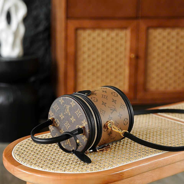 Túi Lv Cannes Màu Nâu Monogram Phối Da Phong Cách Trẻ Trung