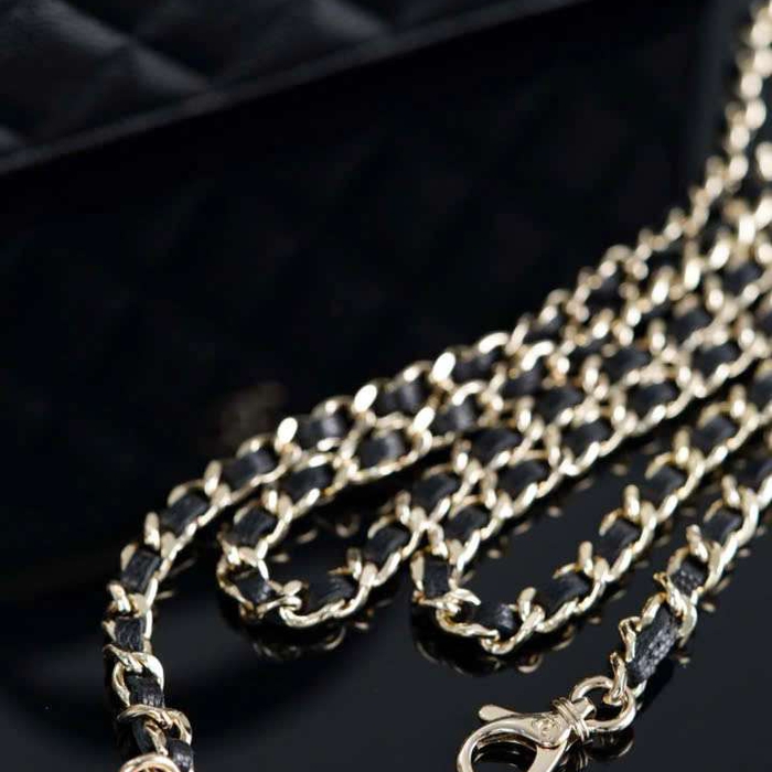 Túi Xách Chanel 25C Size 19Cm Da Bê Sần Phù Hợp Outfit Đi Tiệc