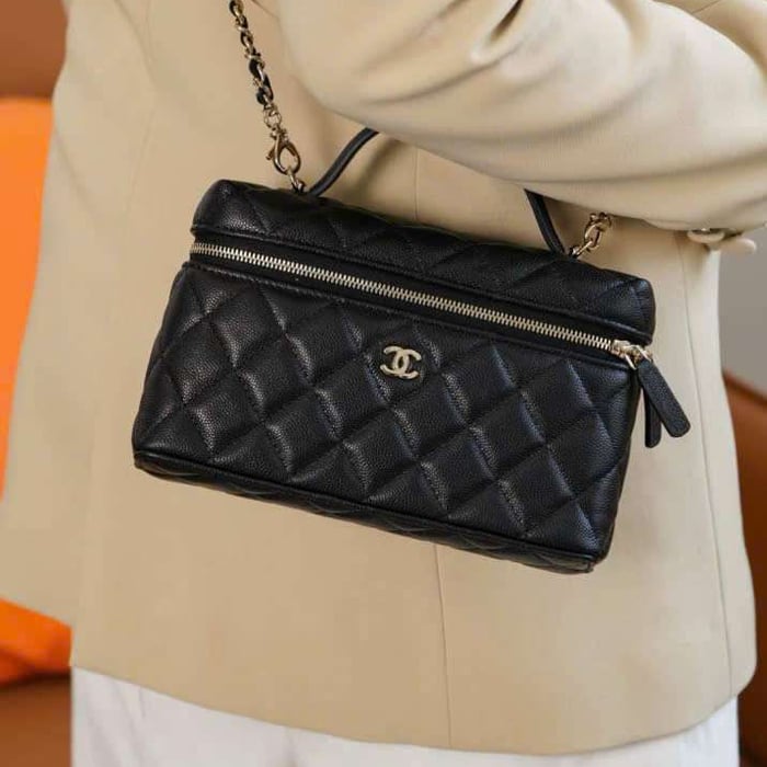 Túi Xách Chanel 25C Size 19Cm Da Bê Sần Phù Hợp Outfit Đi Tiệc