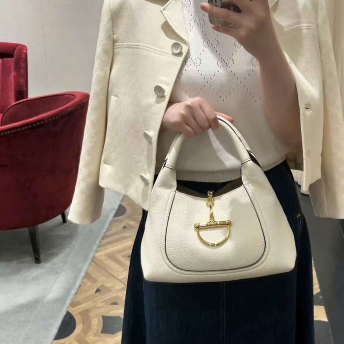 Chọn Túi Xách Gucci Softbit Da Bò Phù Hợp Người Trẻ Năng Động