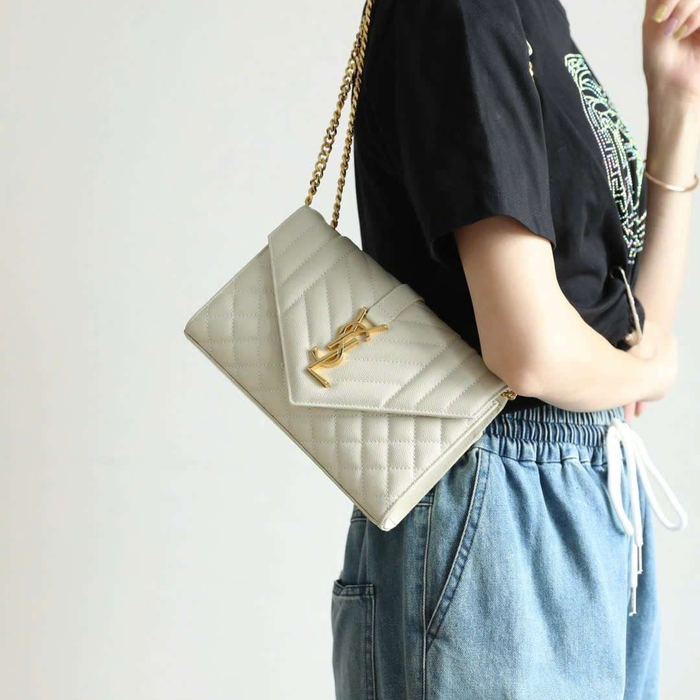 Túi Ysl Envelope Luxury Da Bê Màu Trắng Dùng Khi Đi Chơi