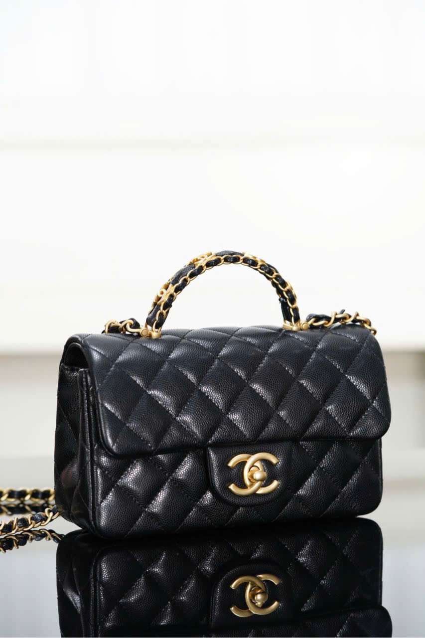 Túi Xách Chanel Classic Flap Mini Đen Mặt Trước Thiết Kế Gọn 20cm Túi Xách Chanel Classic Flap Mini Đen Mặt Trước Thiết Kế Gọn 20cm