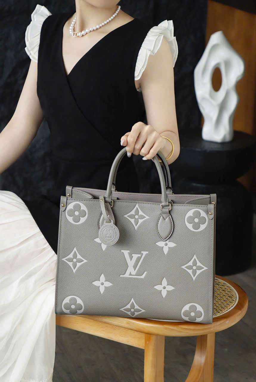 Túi Lv Onthego Màu Xám Vip Size 35 Cao Cấp Túi Lv Onthego Màu Xám Vip Size 35 Cao Cấp