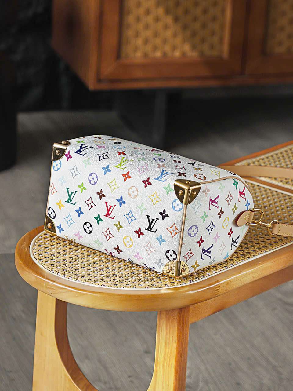 tui-speedy-25-monogram-da-that-phia-duoi-chac-form tui-speedy-25-monogram-da-that-phia-duoi-chac-form