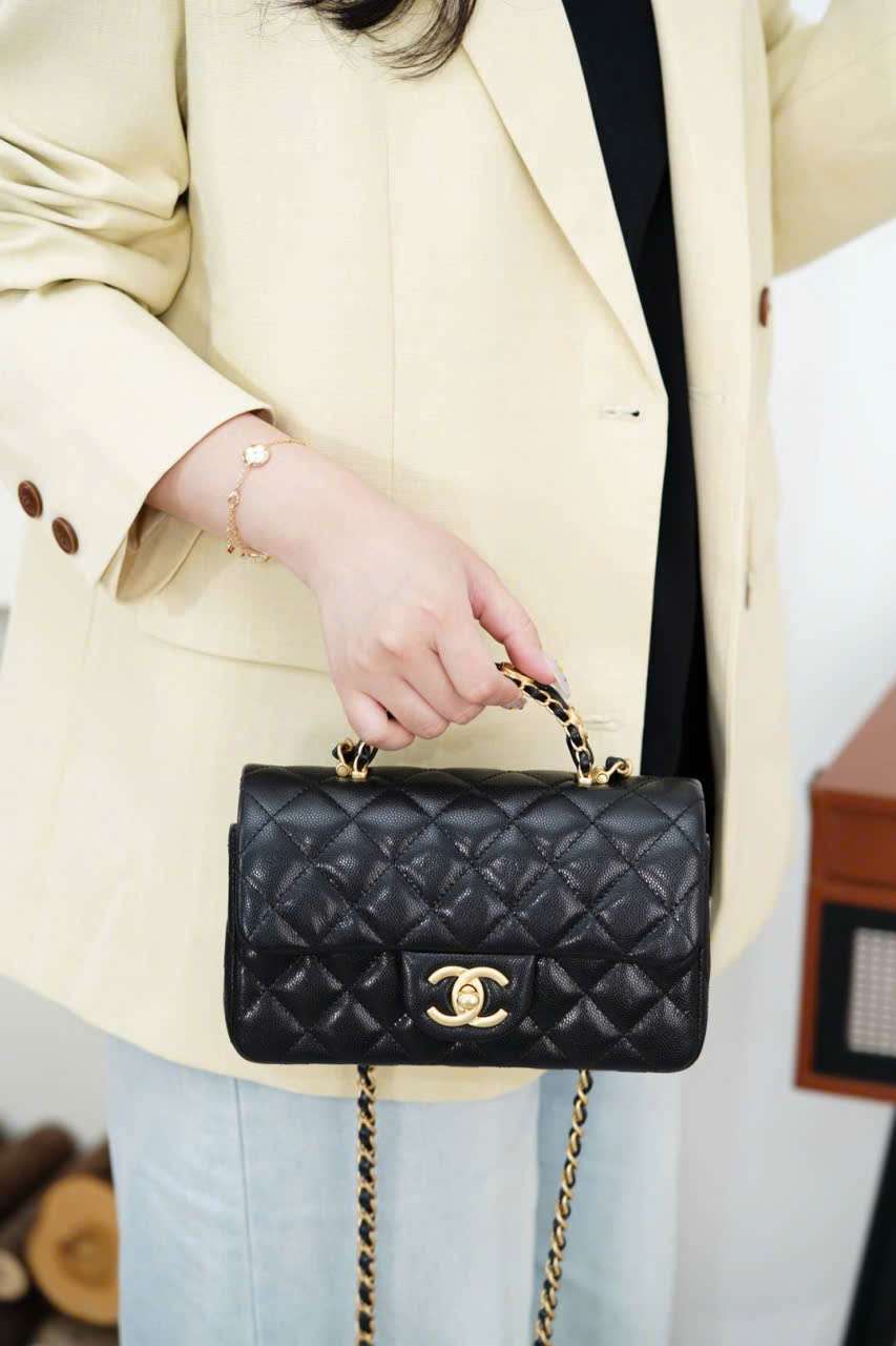 Túi Xách Chanel Classic Flap Mini Đen 20cm Khóa Xoay Chữ Lồng Túi Xách Chanel Classic Flap Mini Đen 20cm Khóa Xoay Chữ Lồng