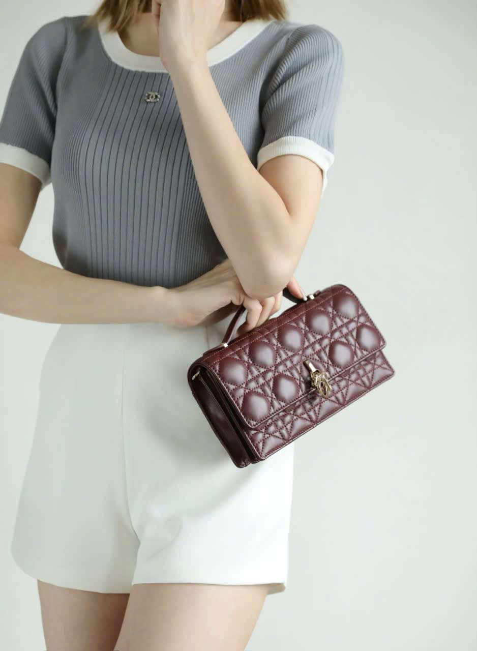Túi Xách My Dior Woc Màu Đỏ Đậm Da Cừu Vip Túi Xách My Dior Woc Màu Đỏ Đậm Da Cừu Vip