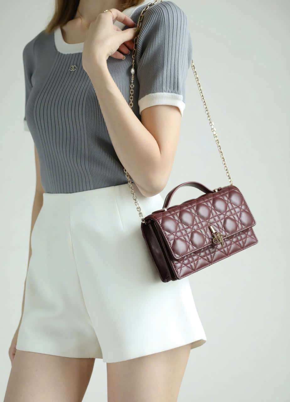 Túi Xách My Dior Woc Màu Đỏ Đậm Da Cừu Vip Túi Xách My Dior Woc Màu Đỏ Đậm Da Cừu Vip