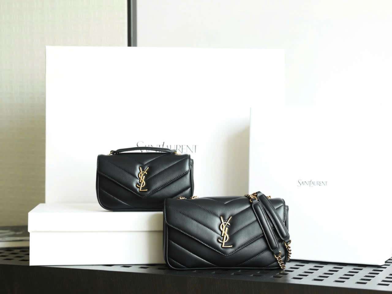 Túi Ysl Lou Lou Da Cừu Màu Đen Like Auth Size 24 Túi Ysl Lou Lou Da Cừu Màu Đen Like Auth Size 24