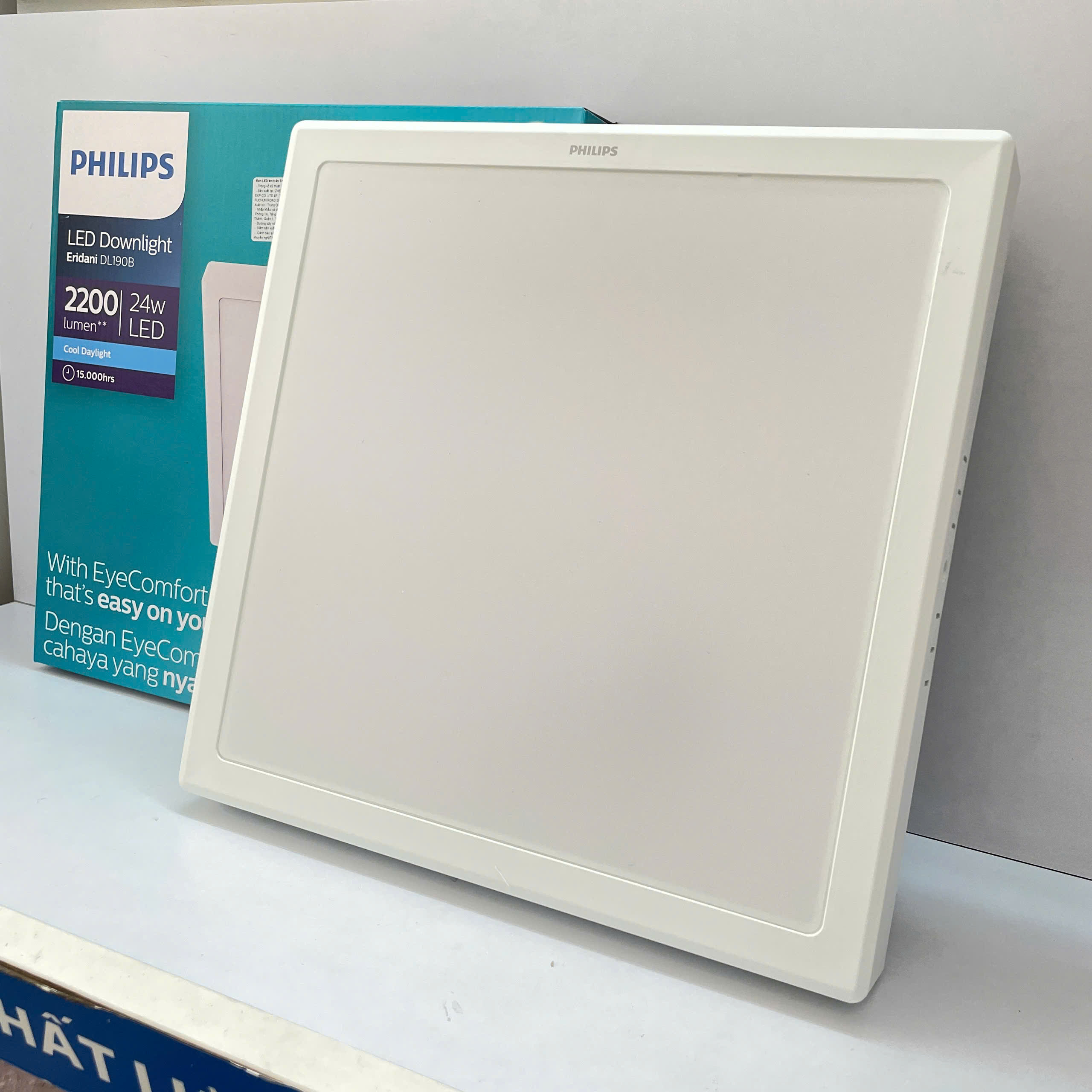 Công nghệ chiếu sáng Đèn Led ốp nổi vuông downlight Philips Eridani