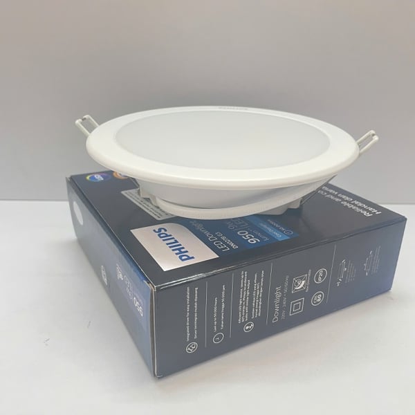 💡 Trải nghiệm ánh sáng tinh tế với Đèn downlight âm trần Led Philips DN027B G3 LED9/NW 9W - Nâng tầm không gian sống của bạn!