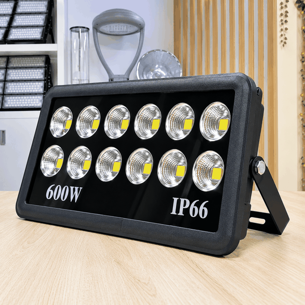 [Philips Inside] Đèn Pha Ly LED Floodlight Chiếu Sáng Quảng Trường Công Viên Citilight CTL130F 600W LED900/CW 220-240V 90000LM