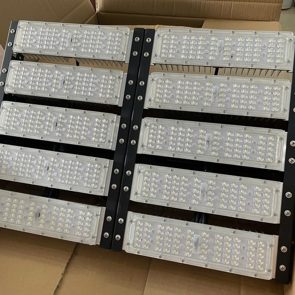 [Philips Inside] Đèn Pha LED Modules Chiếu Sáng Nút Giao Thông Đường Bộ Citilight CTL150M 500W LED750/CW 220-240V 75000LM