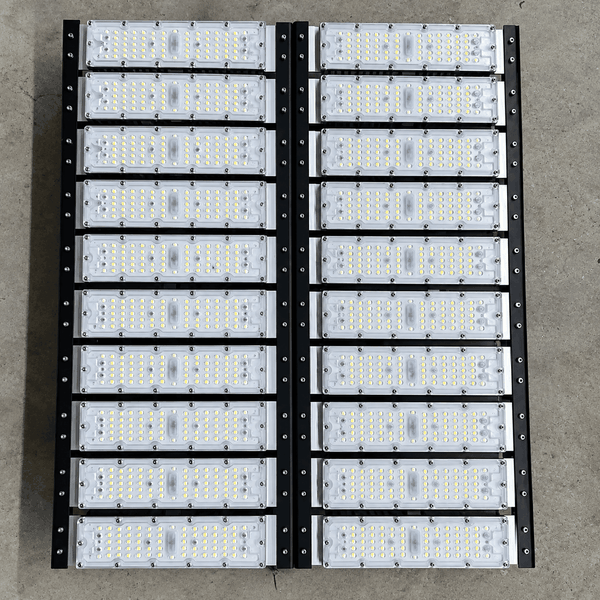 [Philips Inside] Đèn Pha LED Modules Chiếu Sáng Sân Vận Động Bóng Đá Thi Đấu Ngoài Trời Citilight CTL160M 1000W LED1500/CW 220-240V 150000LM