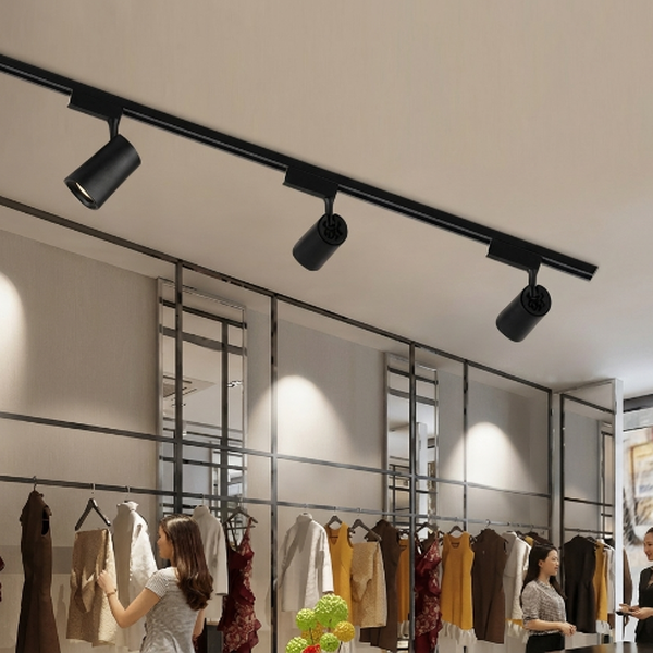 ✨ Khám phá đẳng cấp: Đèn lắp thanh ray chiếu điểm Led Tracklighting Philips ST033T LED8/840 10W 220-240V I WB BK GM 4000K 850lm 36D - vỏ đen. Trải nghiệm không gian sống tinh tế!