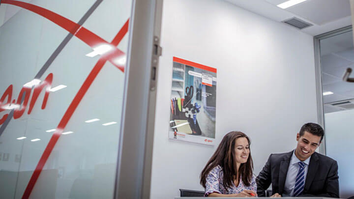 Máng đèn âm trần Led Philips Smart Bright Direct Panel RC093V LED52S/865 PSU W60L120 GM Làm cho văn phòng trở nên gần gũi với mỗi người Máng đèn âm trần Led Philips Smart Bright Direct Panel RC093V LED52S/865 PSU W60L120 GM Làm cho văn phòng trở nên gần gũi với mỗi người