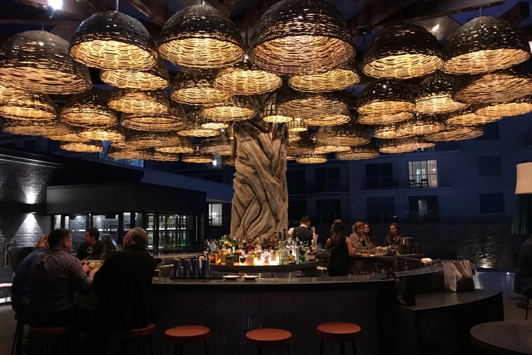 Cảnh quan sẽ nổi bật hơn nếu có đèn chiếu sáng Cảnh quan sẽ nổi bật hơn nếu có đèn chiếu sáng